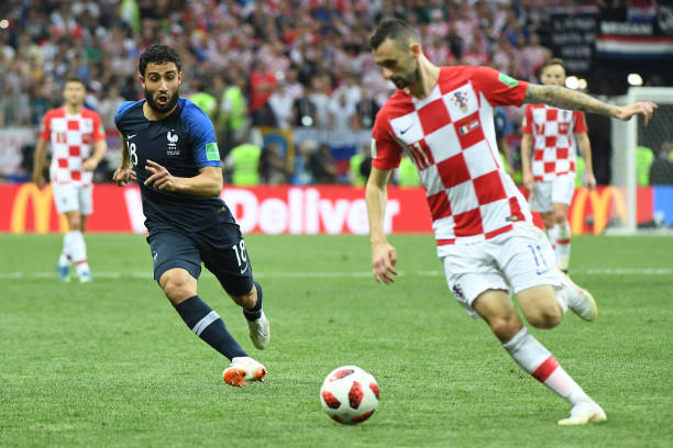 代表多国参 代表多国参