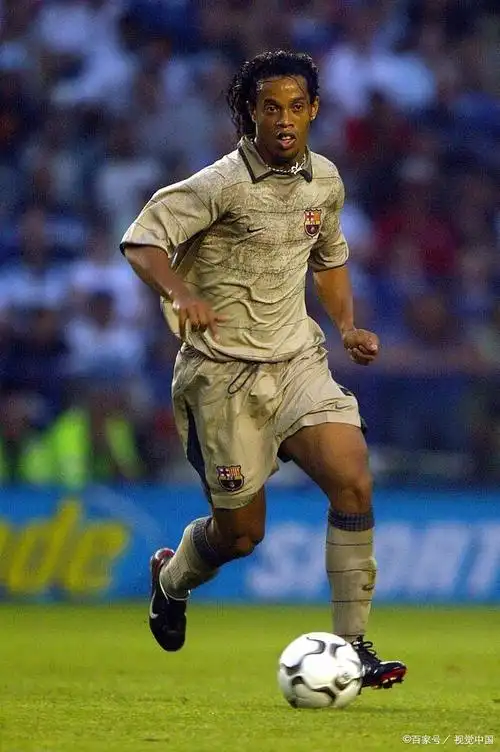 位优秀的足 位优秀的足